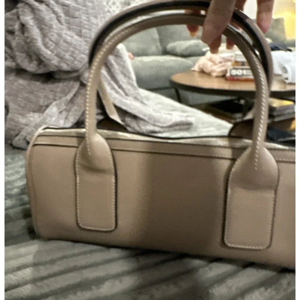 Moschino barrel tube
